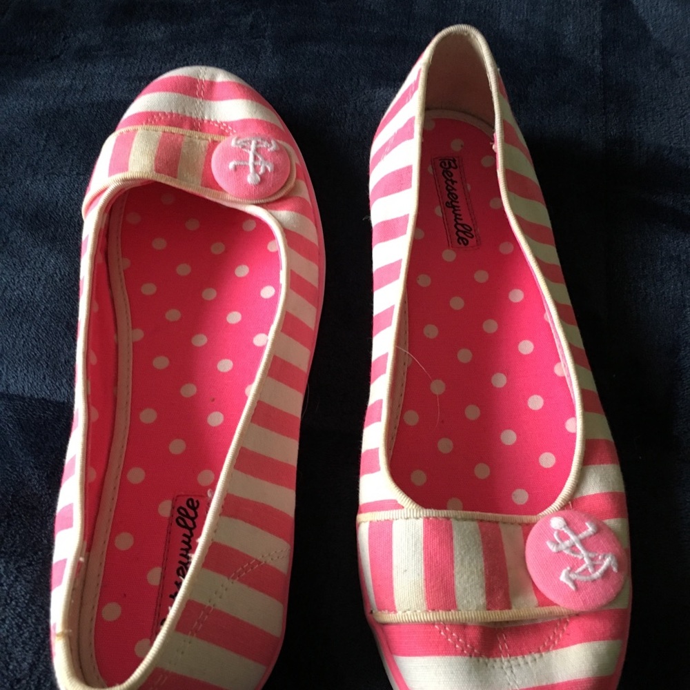 Betsyville canvas flats